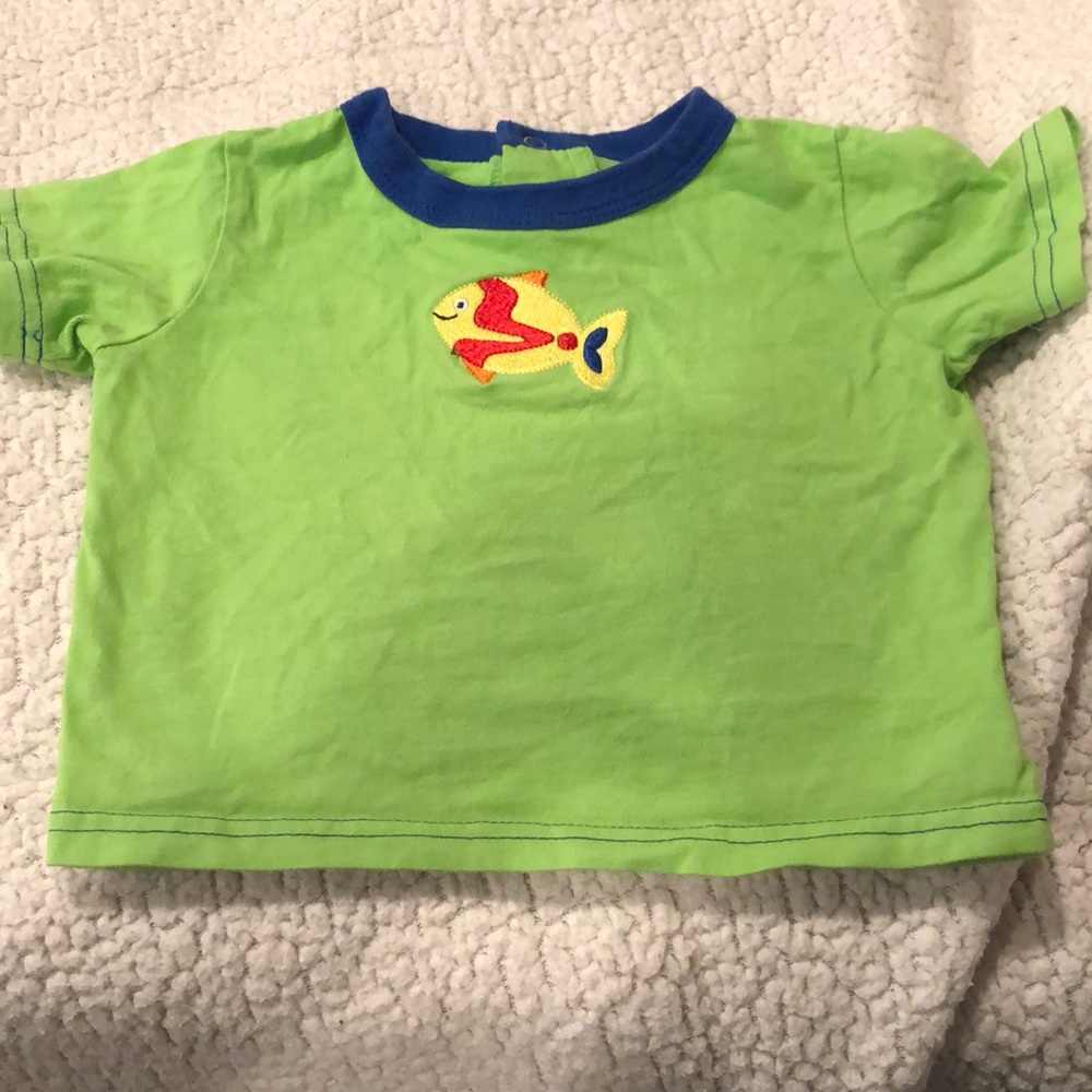 Wee Wave Shirt (12mo? No size tag )